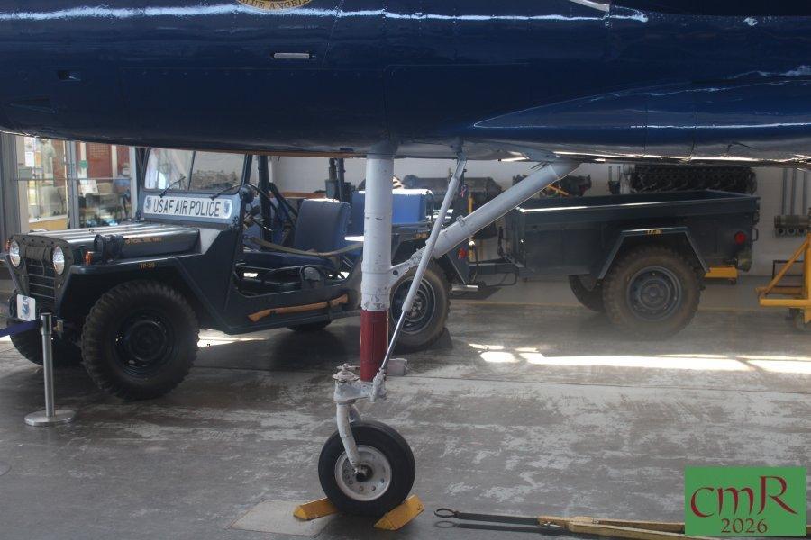 Side view A4D Skyhawk nose gear