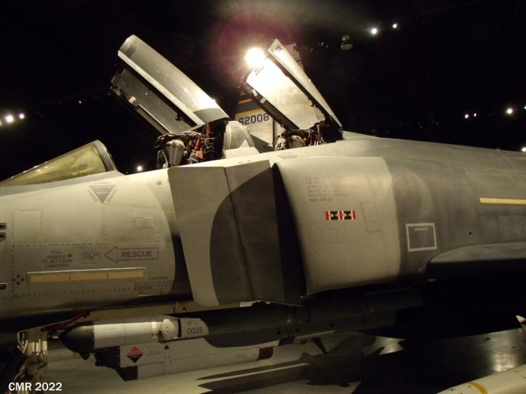 F-4G intake 